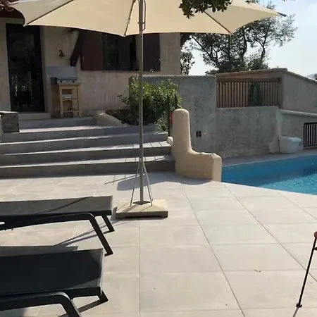 Maison 120m2, 3ch, Piscine, Terrain Arboré, Vue Villa *