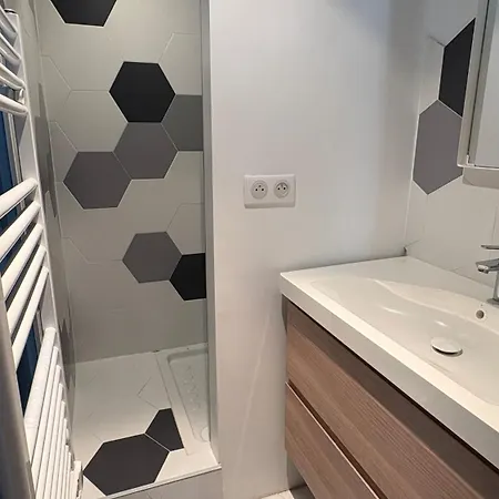 Maison 120m2, 3ch, Piscine, Terrain Arboré, Vue Villa