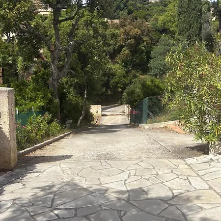 Maison 120m2, 3ch, Piscine, Terrain Arboré, Vue *